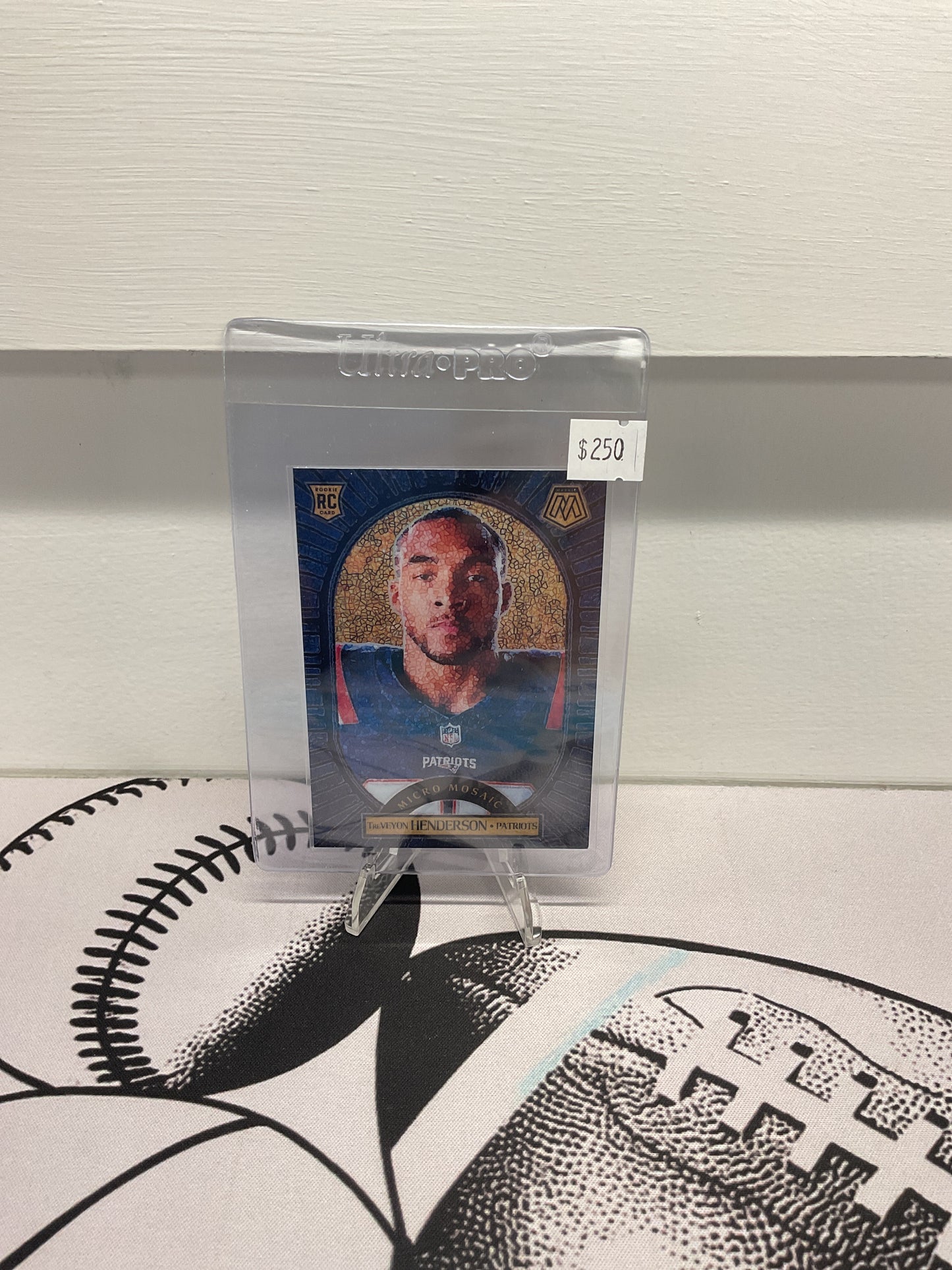 2025 Mosaic Football TreVeyon Henderson MICRO MOSAIC ROOKIE #8 Patriots RC SSP