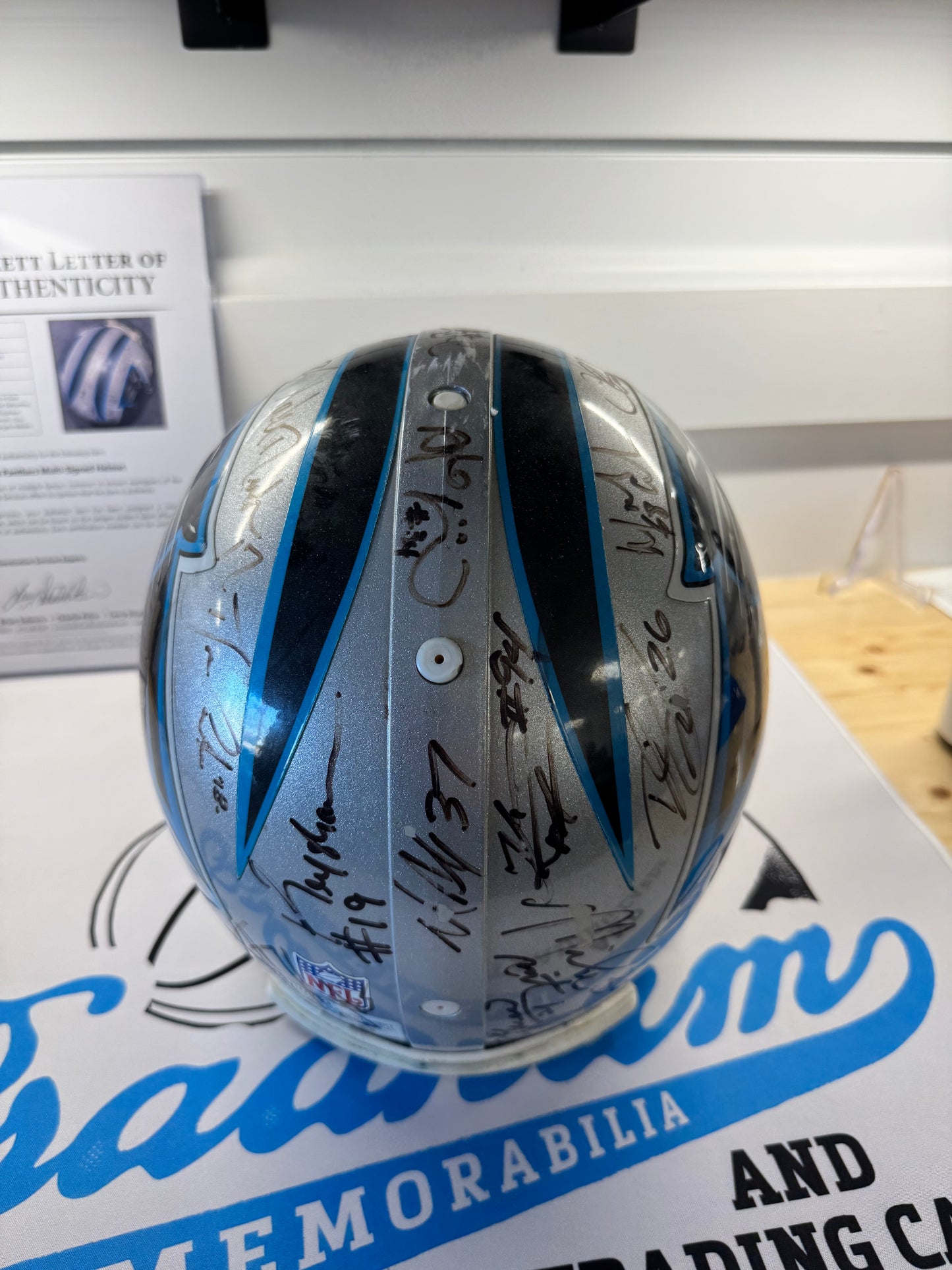 2006 Carolina Panthers Autographed Helmet. Notable Names. Chris Weinke, Ken Lucas, Julius Peppers, Keyshawn Johnson, Deangelo Williams. With COA
