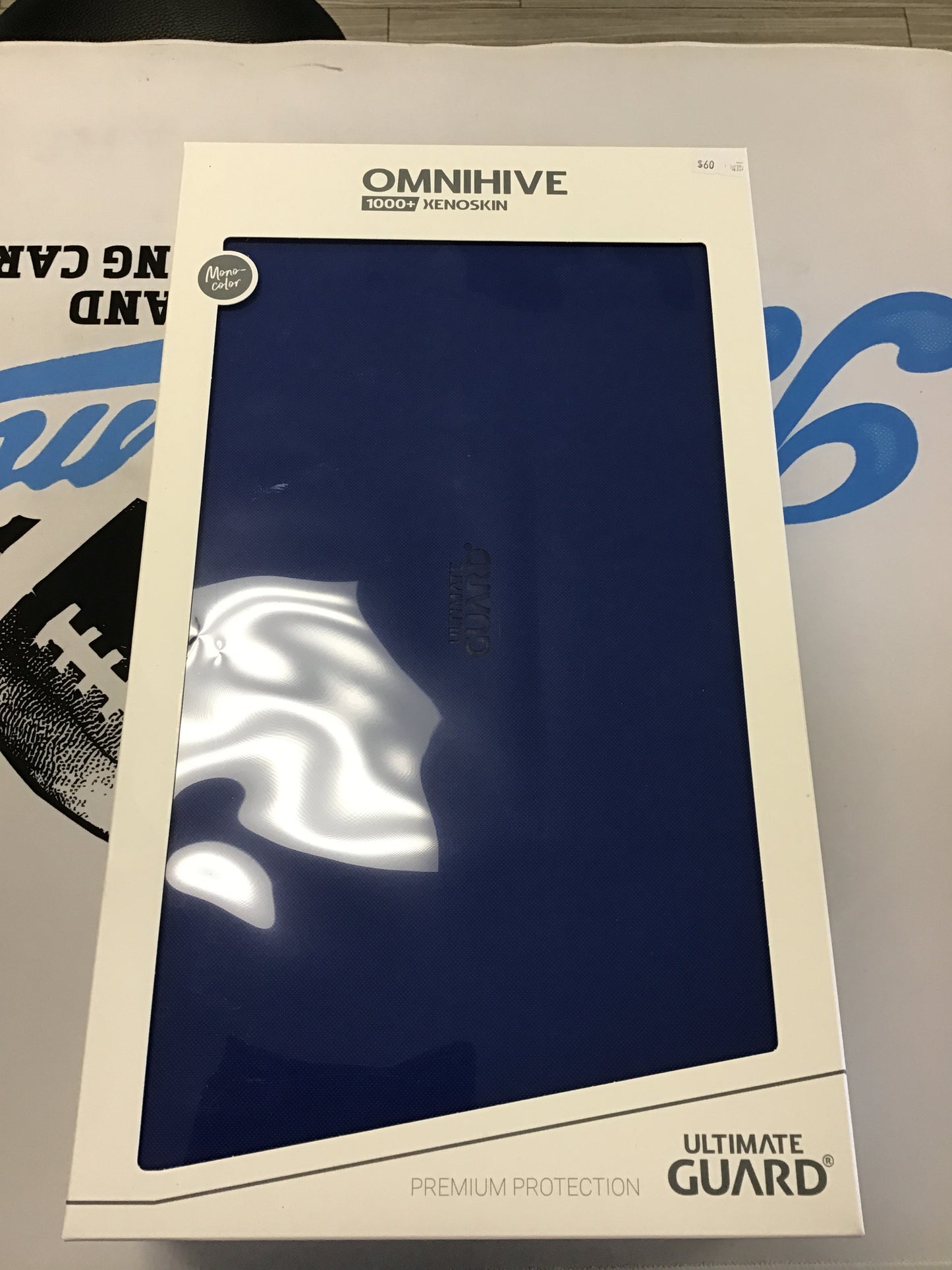 Omnihive Premium Deck Box (Ultimate Guard)