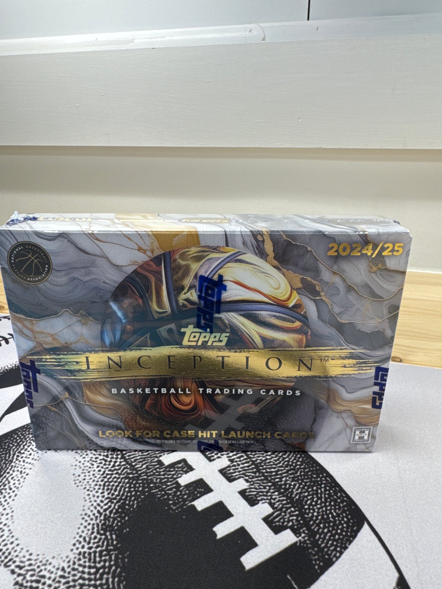 2024/25 Topps Inception Basketball Hobby Box.