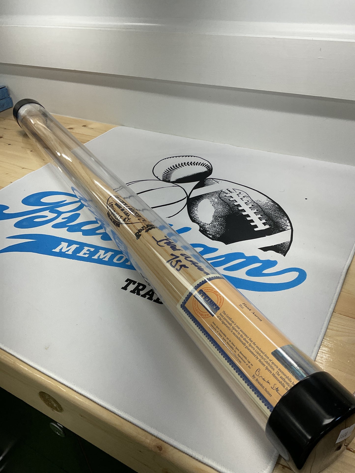 Hank Aaron signed baseball bat 755 homer runs inscription