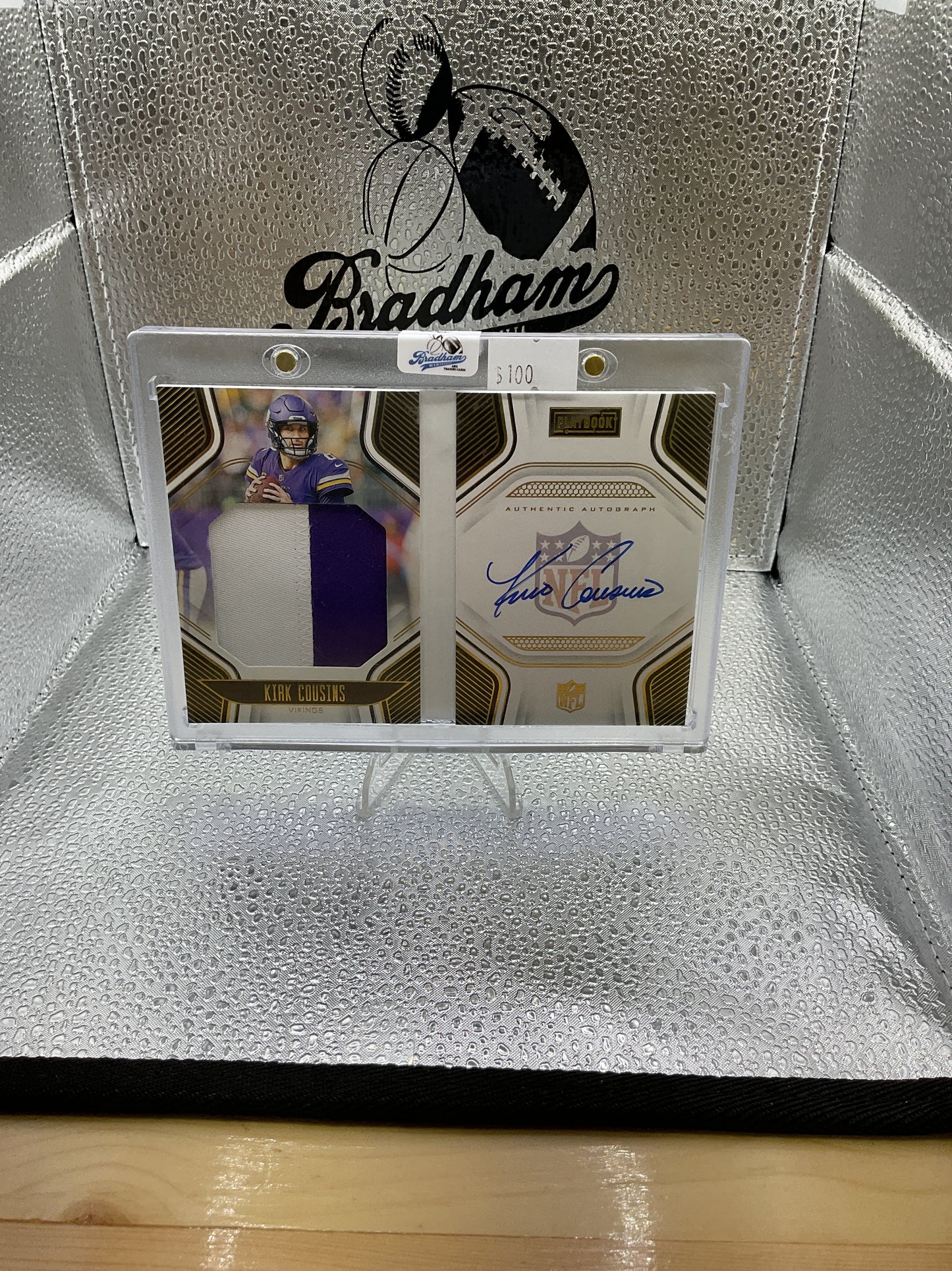 Kirk Cousins Patch Auto Booklet /49 #PJA-KC 2022 Panini Playbook