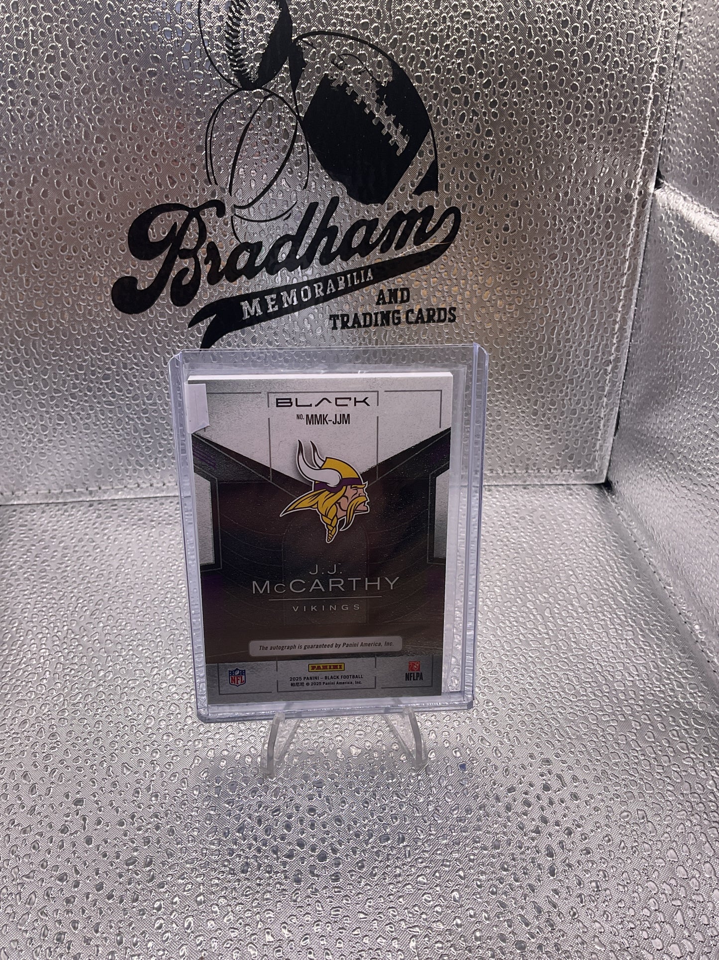 2025 PANINI BLACK J.J. MCCARTHY MMK-JJM METALLIC MARKS ROYAL AUTO 22/25 VIKINGS