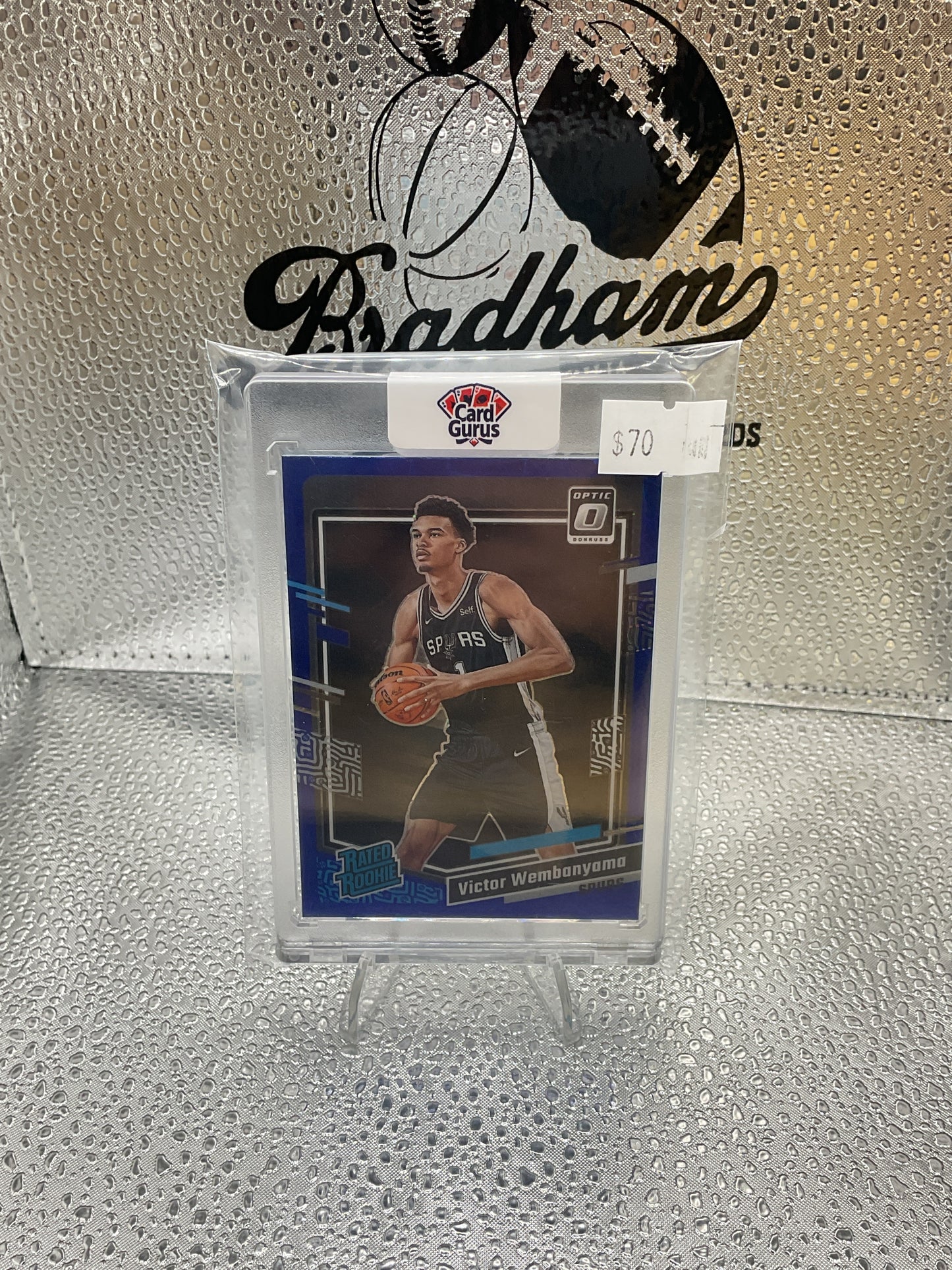 2023-24 Panini Donruss Optic #225 Victor Wembanyama Blue Velocity Prizm RC Spurs