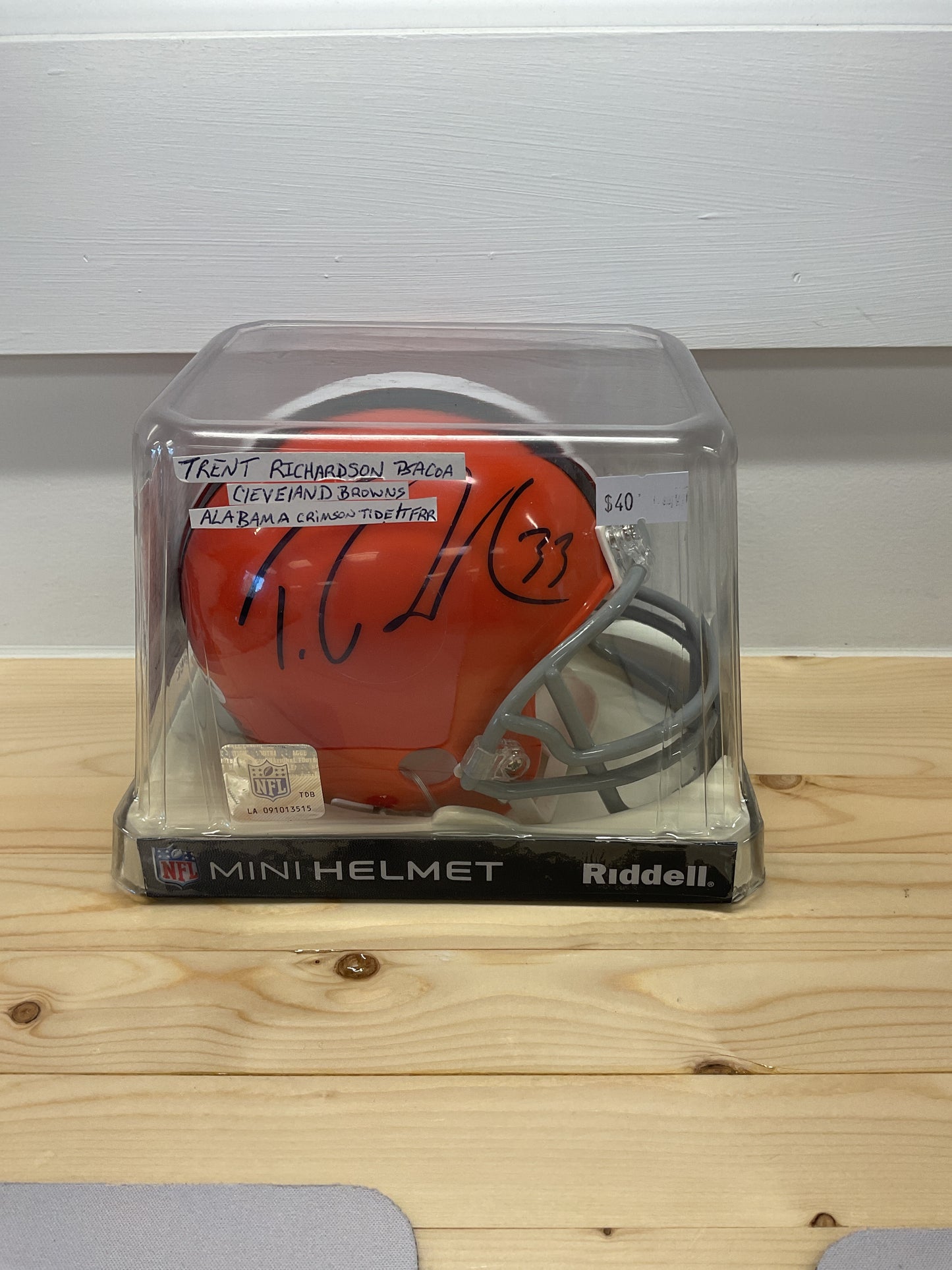 Trent Richardson Signed Cleveland Browns Mini Helmet