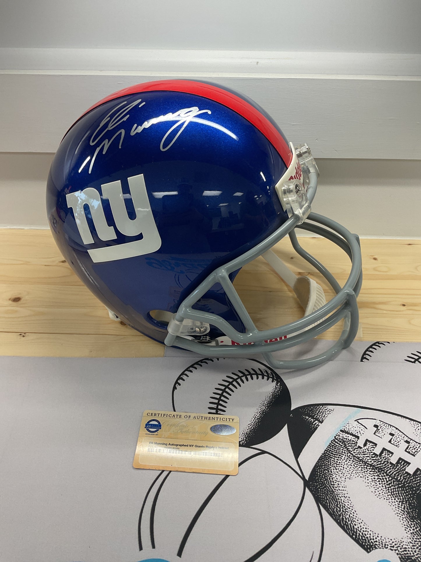 Eli Manning Signed NY Giants Helmet with COA