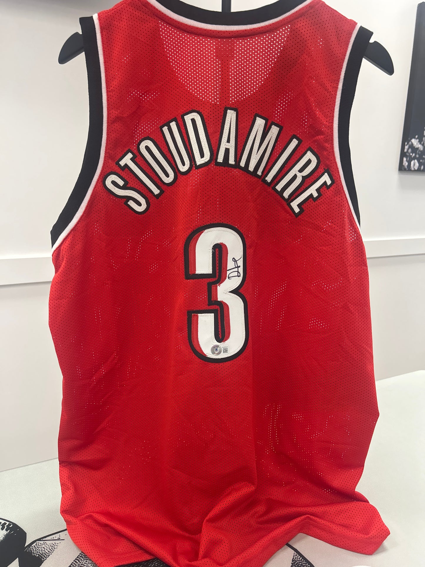 Damien STOUDAMIRE Autographed Jersey