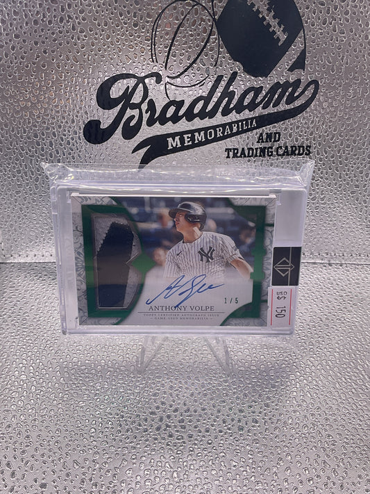 2024 Topps Transcendent Relic
Autographs Anthony Volpe GAME USED
PATCH AUTO /5