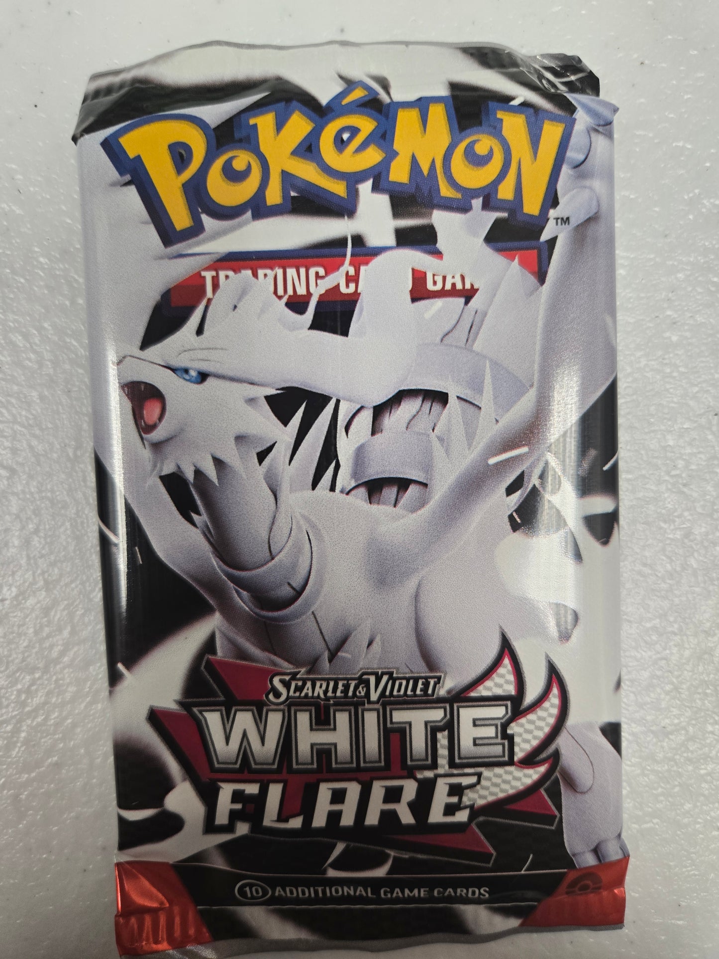 Pokémon White Flare Booster Pack